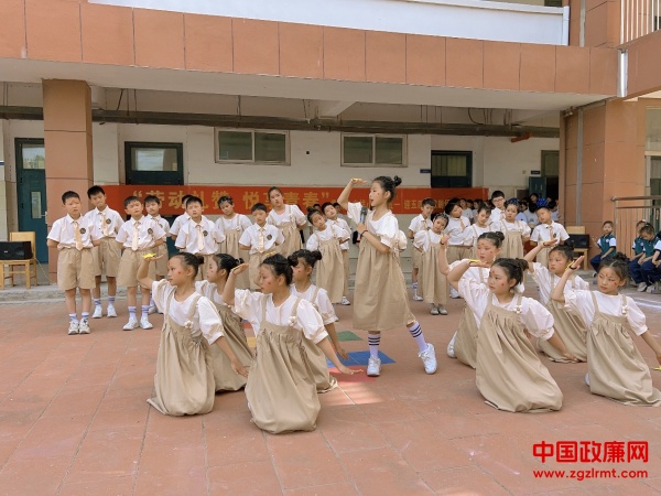 图片8.jpg